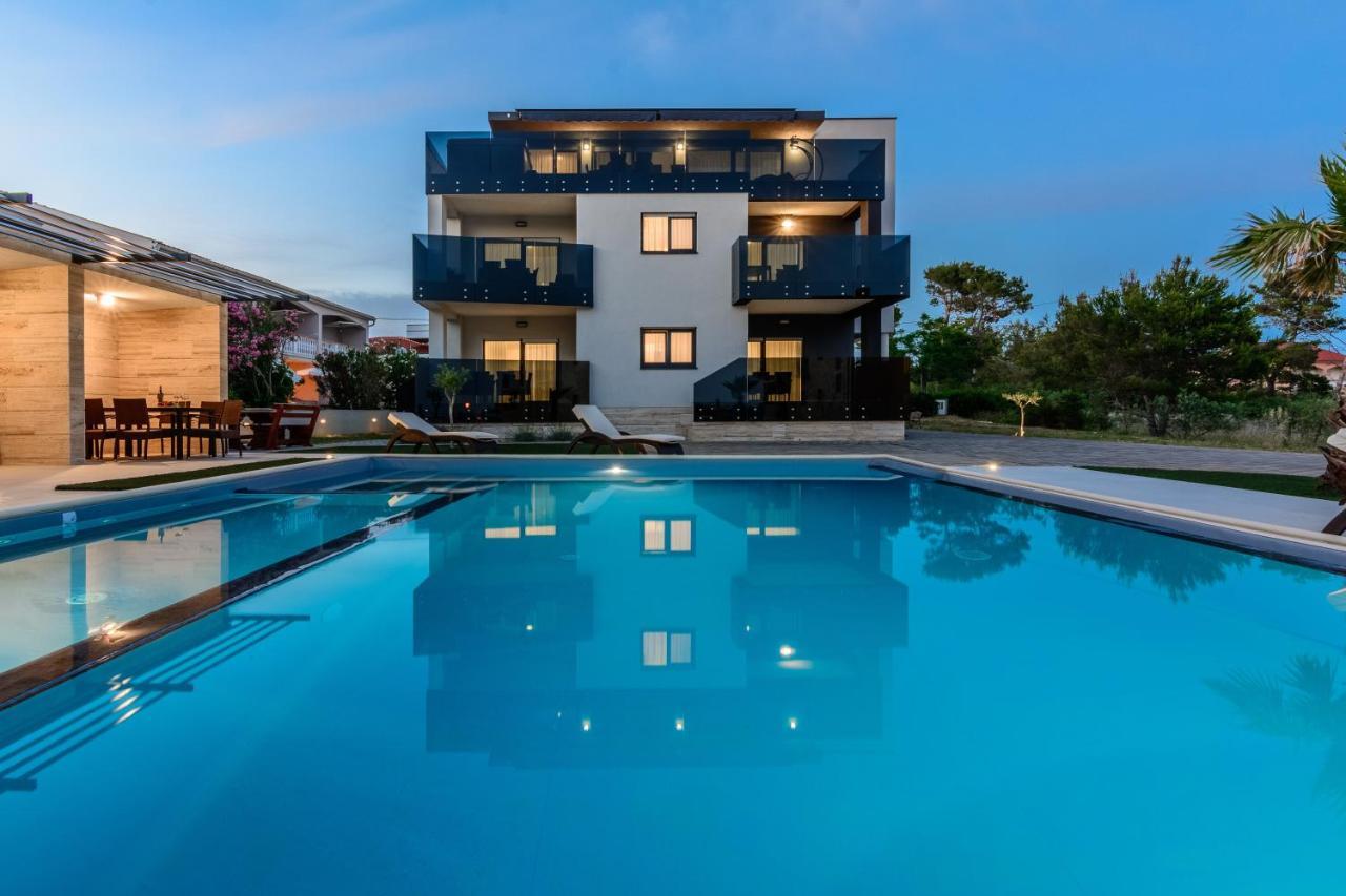 Apartment Mirakul