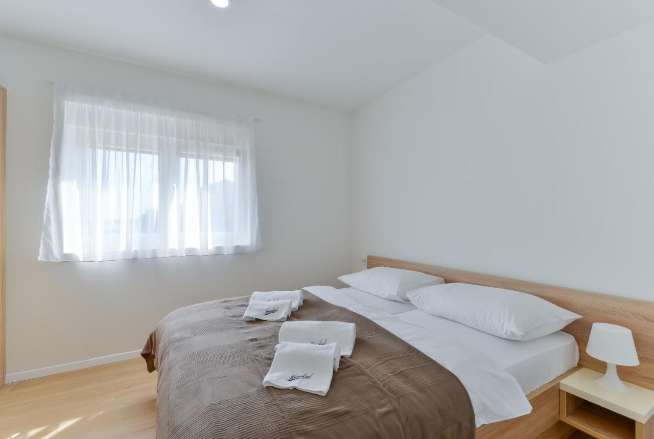 Apartment Mirakul