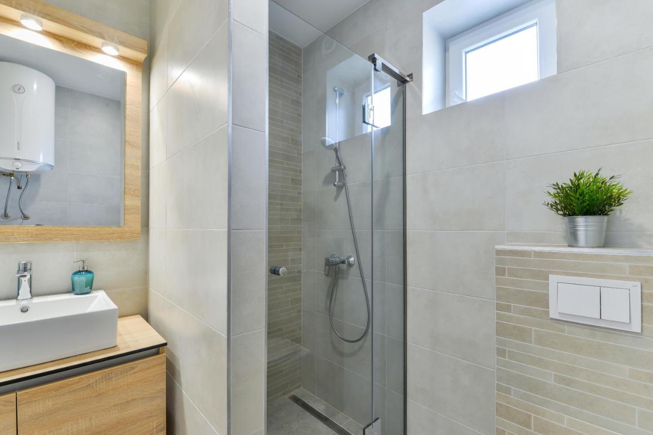 Mirakul Apartman